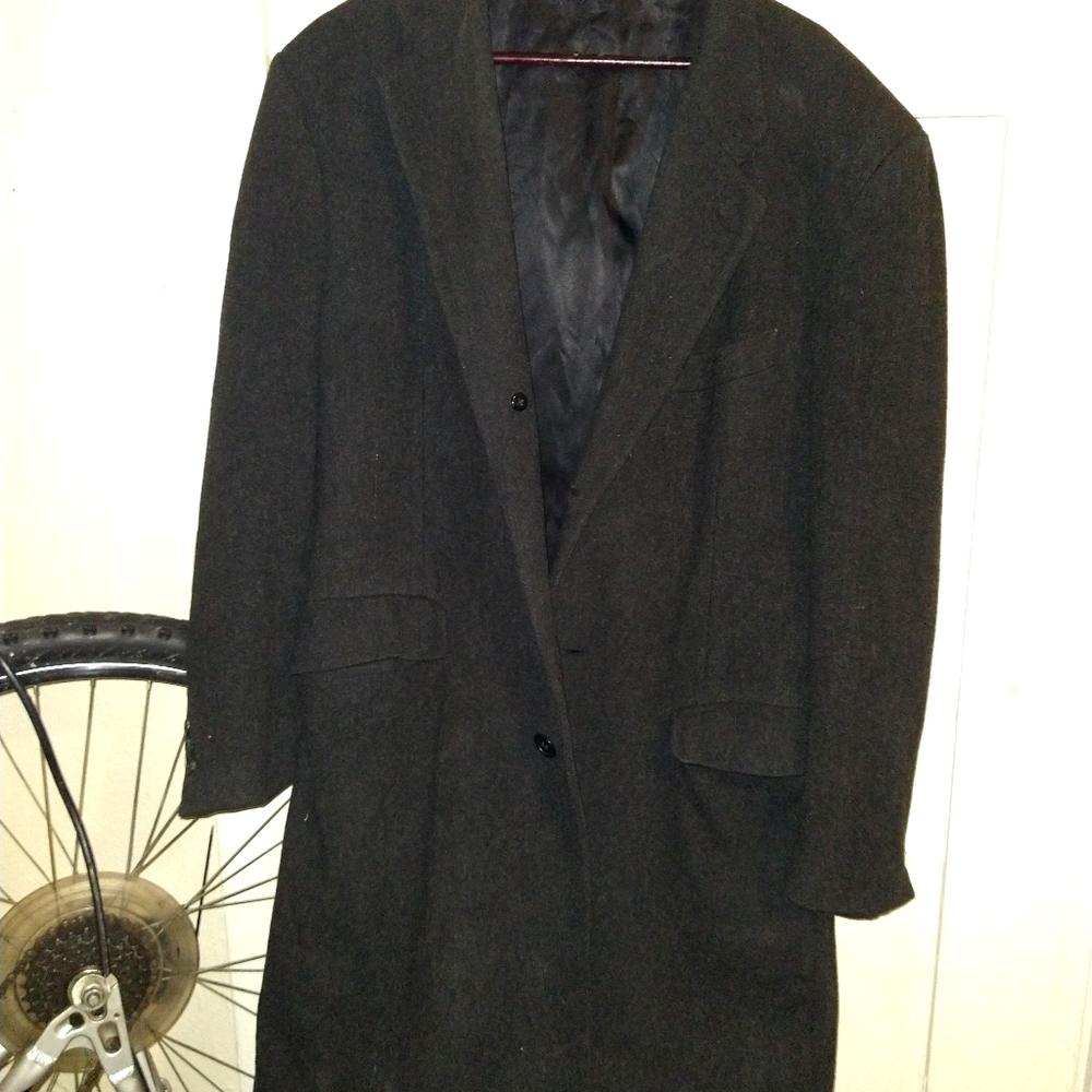 VINTAGE Christian Door All Wool trench coat